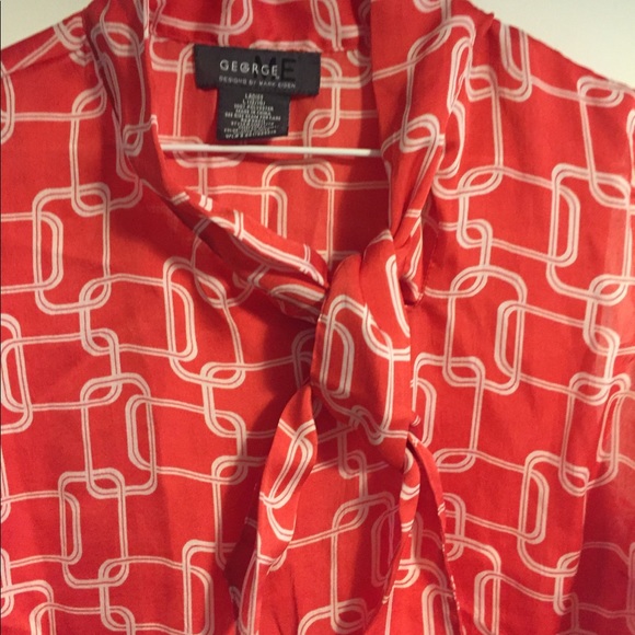 Elegant red blouse - Picture 1 of 2